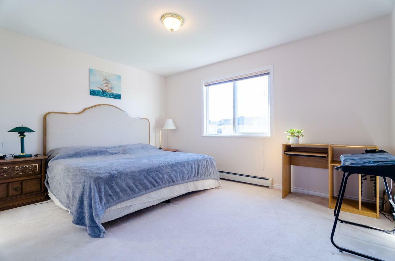 3 Private, Spacious, Bright Rooms In A Gorgeous House Нью-Вестминстер Экстерьер фото