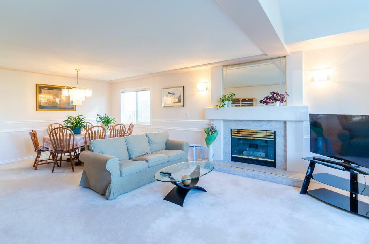 3 Private, Spacious, Bright Rooms In A Gorgeous House Нью-Вестминстер Экстерьер фото